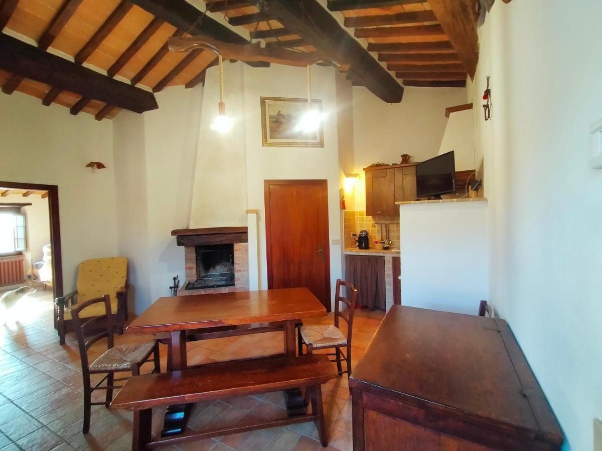 Il Borgo Del Lupo Villa Sarteano Luaran gambar